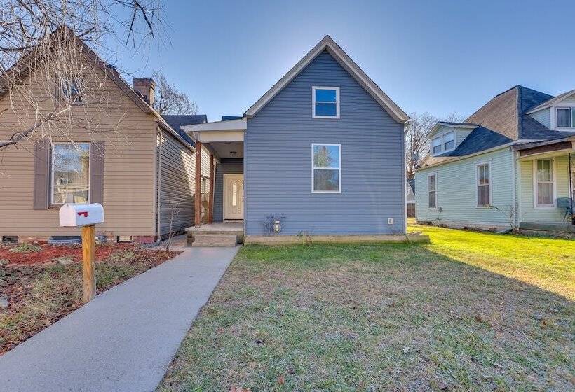 8 Mi To Louisville: New Albany Home W/ Grill!