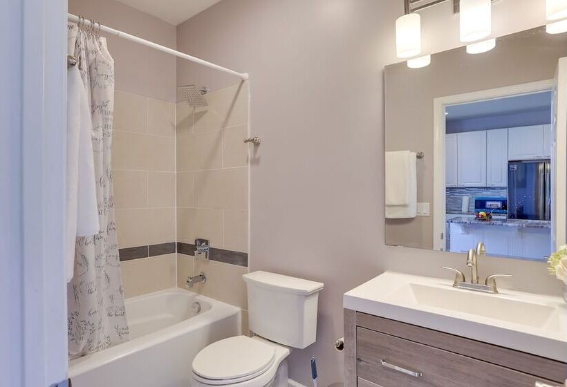 8 Mi To Louisville: New Albany Home W/ Grill!