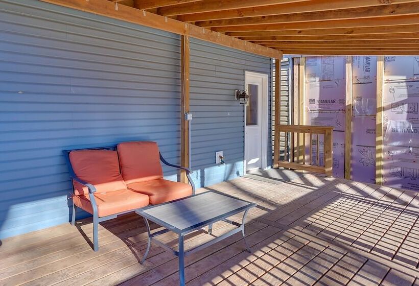 8 Mi To Louisville: New Albany Home W/ Grill!