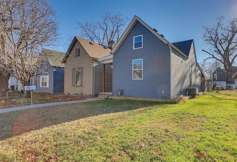 8 Mi To Louisville: New Albany Home W/ Grill!