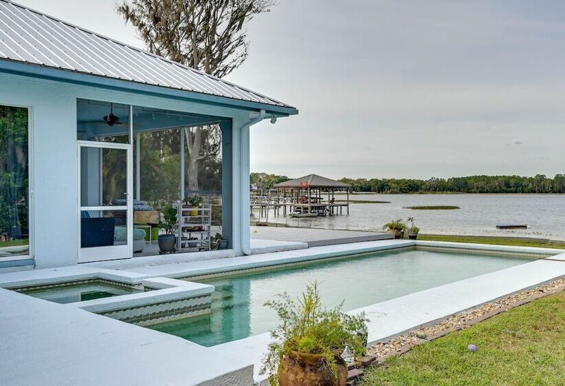 Odessa Lake House W/ Private Pool & Screened Lanai