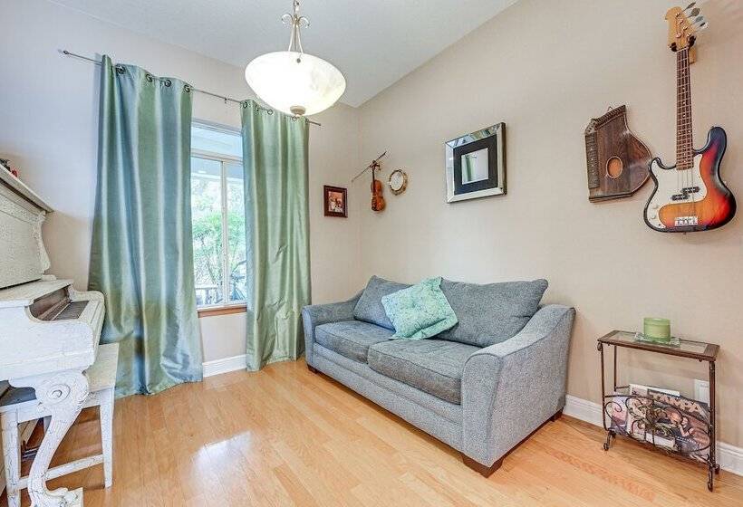 Odessa Lake House W/ Private Pool & Screened Lanai