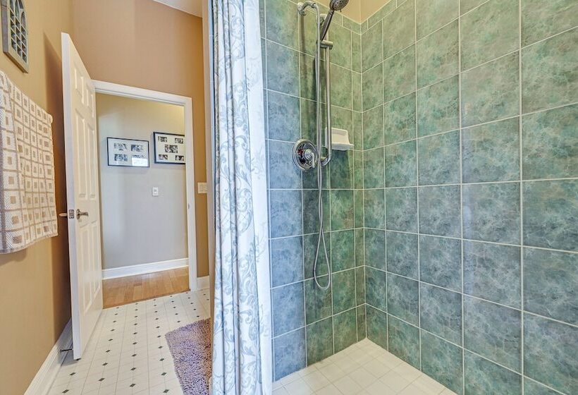 Odessa Lake House W/ Private Pool & Screened Lanai