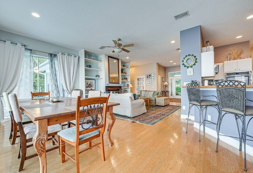 Odessa Lake House W/ Private Pool & Screened Lanai