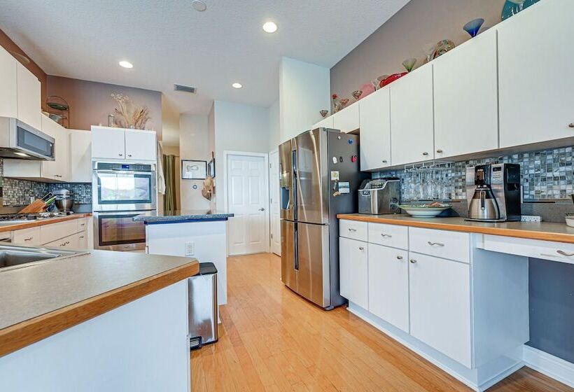 Odessa Lake House W/ Private Pool & Screened Lanai