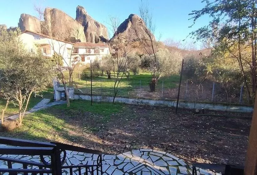 Majatalo Kastraki House With A View