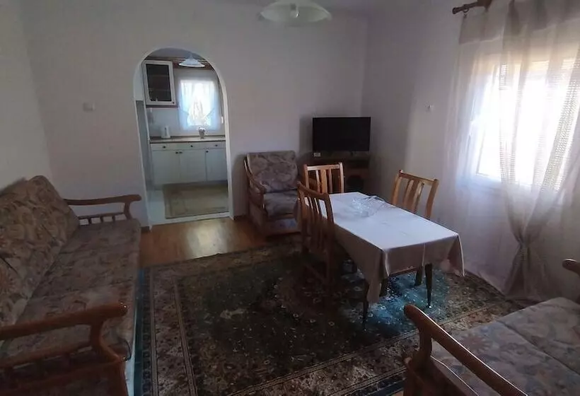 Majatalo Kastraki House With A View