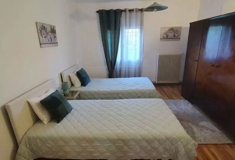 Majatalo Kastraki House With A View