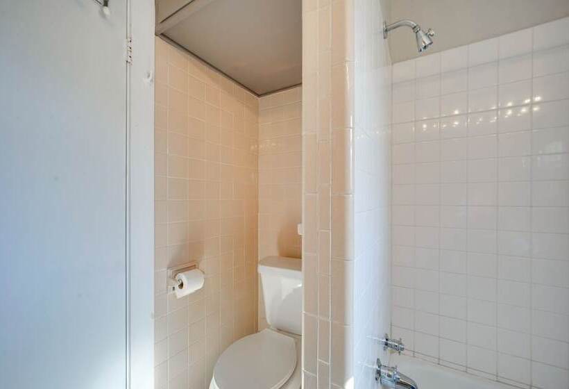 Pet Friendly Brady Vacation Home Near Wineries!