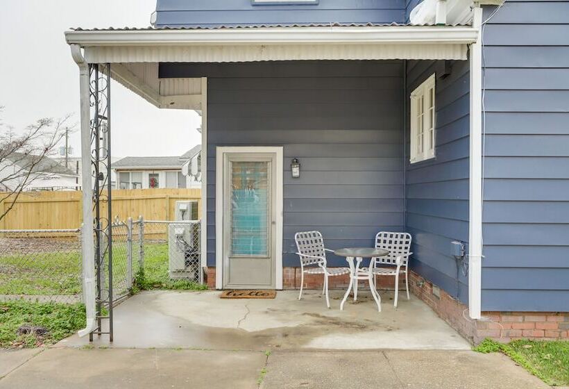 Pet Friendly Cambridge Home Walk To River!