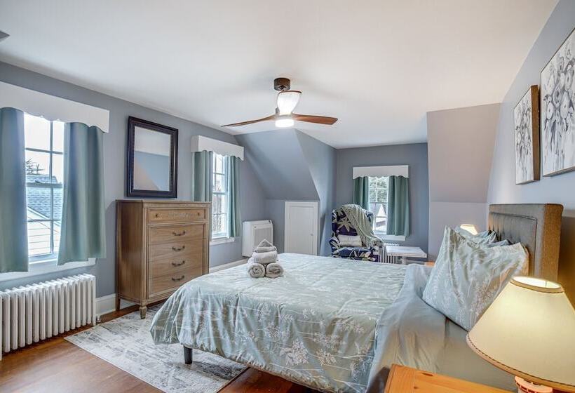 Pet Friendly Cambridge Home Walk To River!