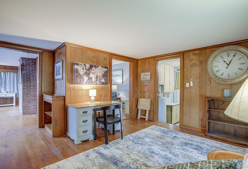 Pet Friendly Cambridge Home Walk To River!