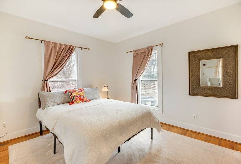 Pet Friendly Montrose Home, Walk To Town!