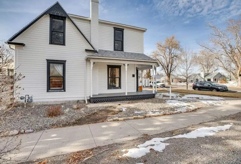 Pet Friendly Montrose Home, Walk To Town!