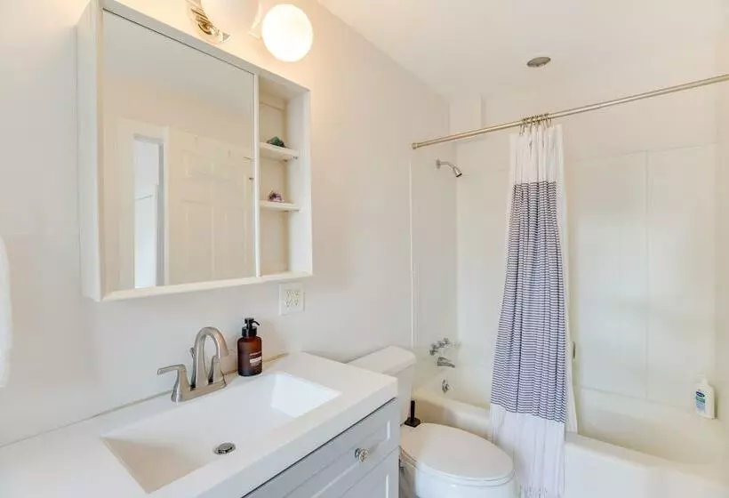 Pet Friendly Montrose Home, Walk To Town!