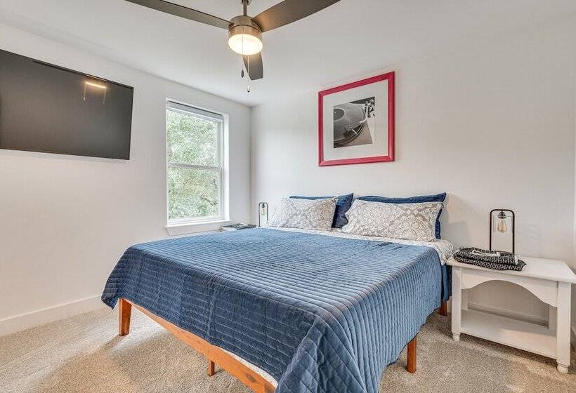 Pet Friendly Spicewood Home W/ Deck + Gas Grill!