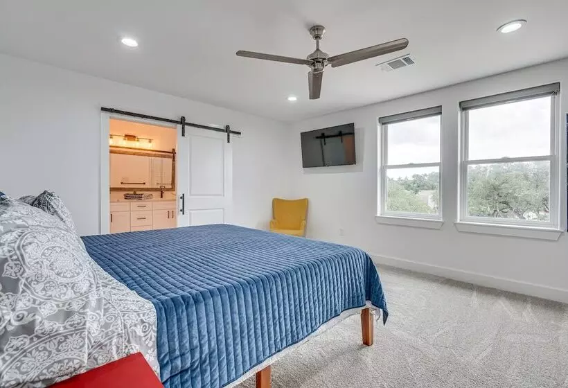 Pet Friendly Spicewood Home W/ Deck + Gas Grill!