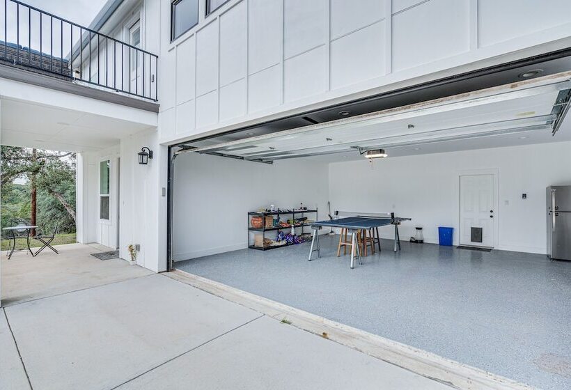 Pet Friendly Spicewood Home W/ Deck + Gas Grill!