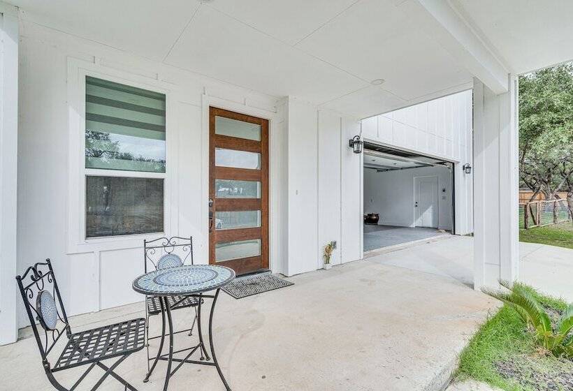 Pet Friendly Spicewood Home W/ Deck + Gas Grill!