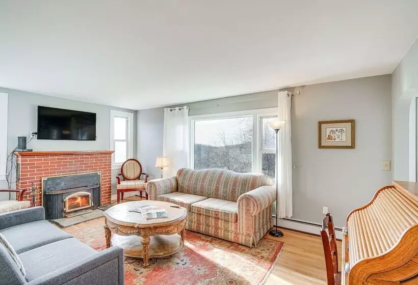 Renovated Chatham Home ~ Half Mi To Downtown!