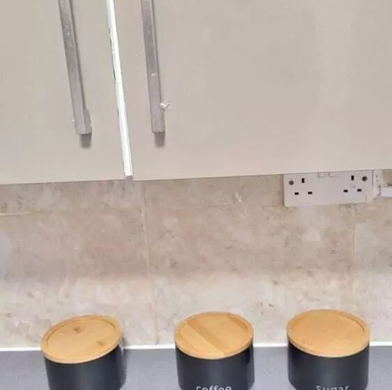 Residenssi 4 Bed House In Accrington