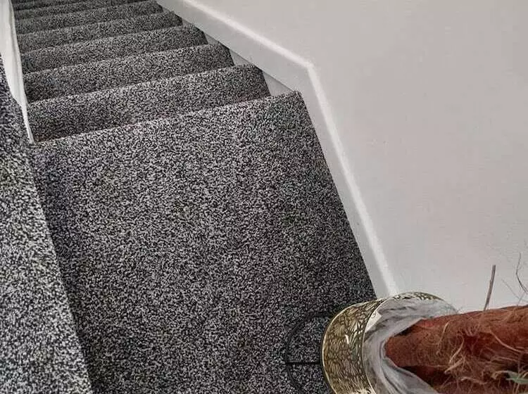 Residenssi 4 Bed House In Accrington