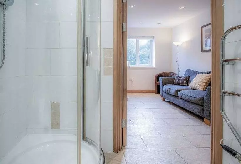 Rhossili Holiday Cottage   Parkmill