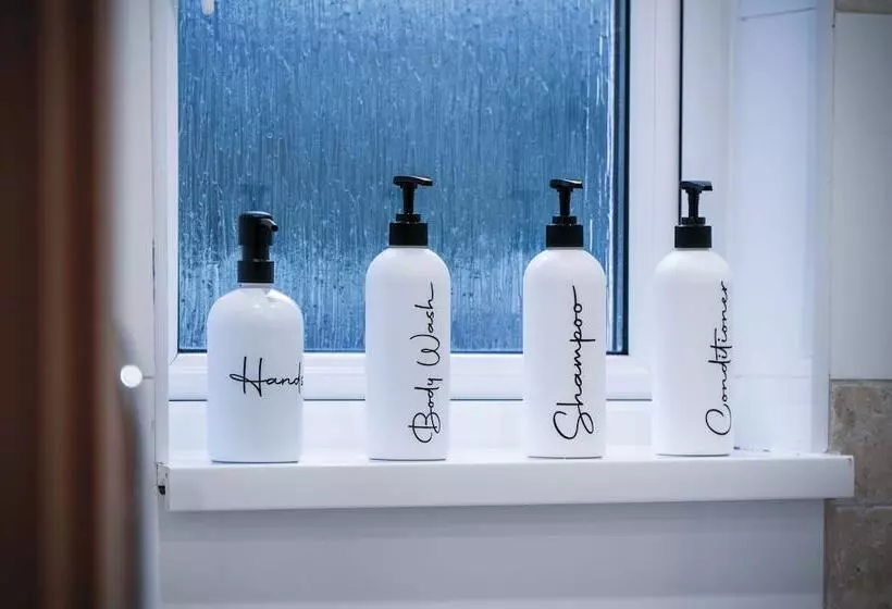 Rhossili Holiday Cottage   Parkmill