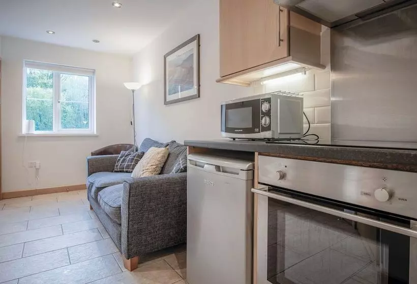 Rhossili Holiday Cottage   Parkmill