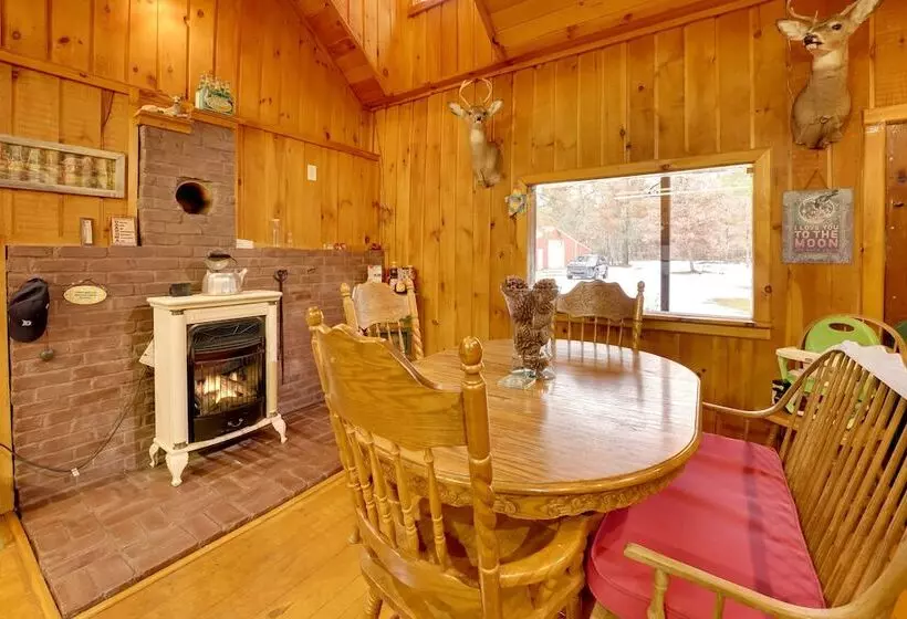 Riverfront Luther Cottage W/ Year Round Trail!