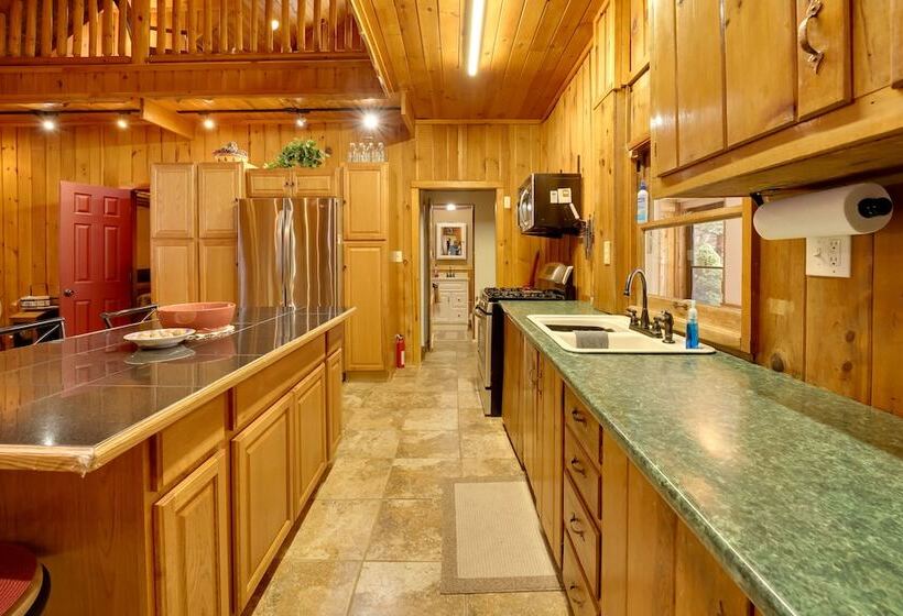 Riverfront Luther Cottage W/ Year Round Trail!