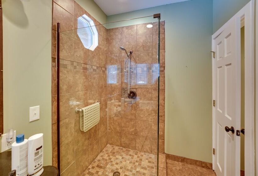 Riverfront Luther Cottage W/ Year Round Trail!