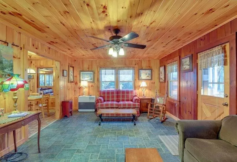 Dog Friendly Burnsville Home W/ Patio & Trails!