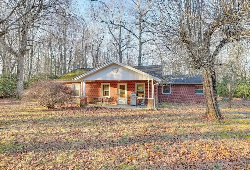 Dog Friendly Burnsville Home W/ Patio & Trails!