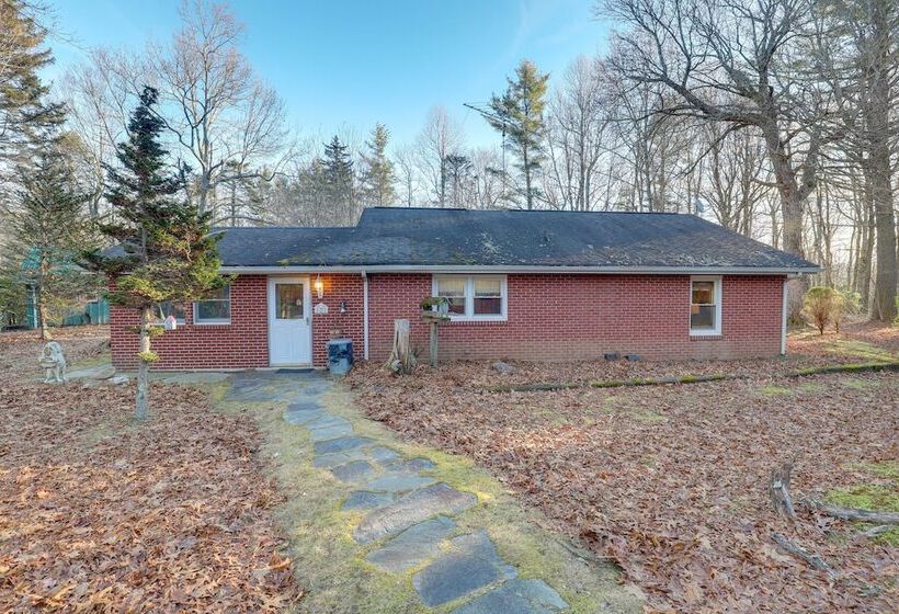 Dog Friendly Burnsville Home W/ Patio & Trails!