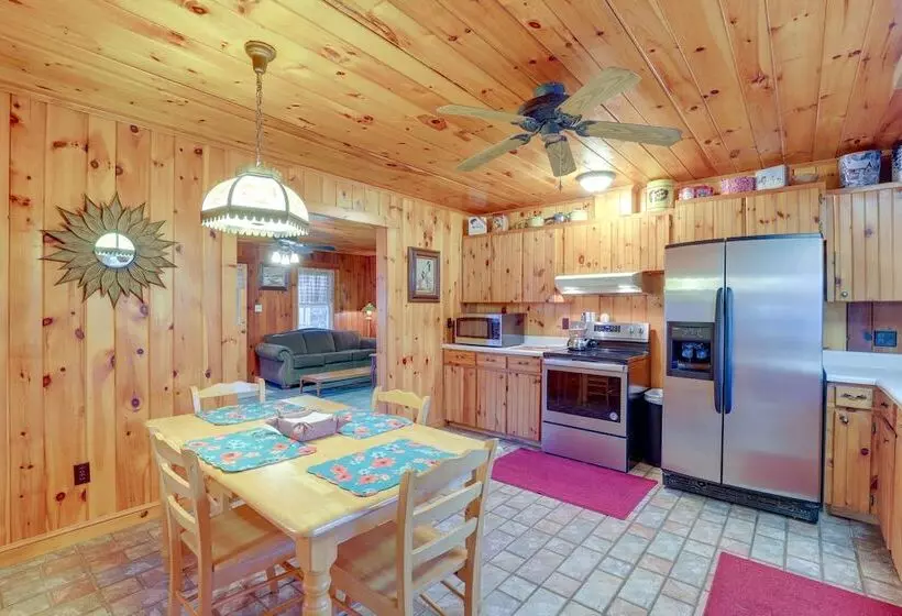 Dog Friendly Burnsville Home W/ Patio & Trails!