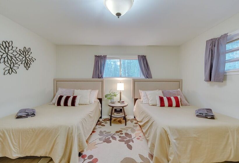 Secluded Wisconsin Cottage W/ Nearby Lake Access