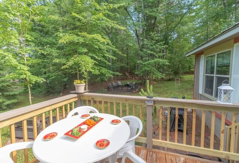 Secluded Wisconsin Cottage W/ Nearby Lake Access