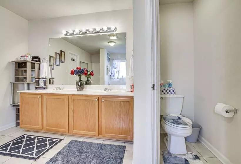 Spacious Family Friendly Home In Denham Springs!