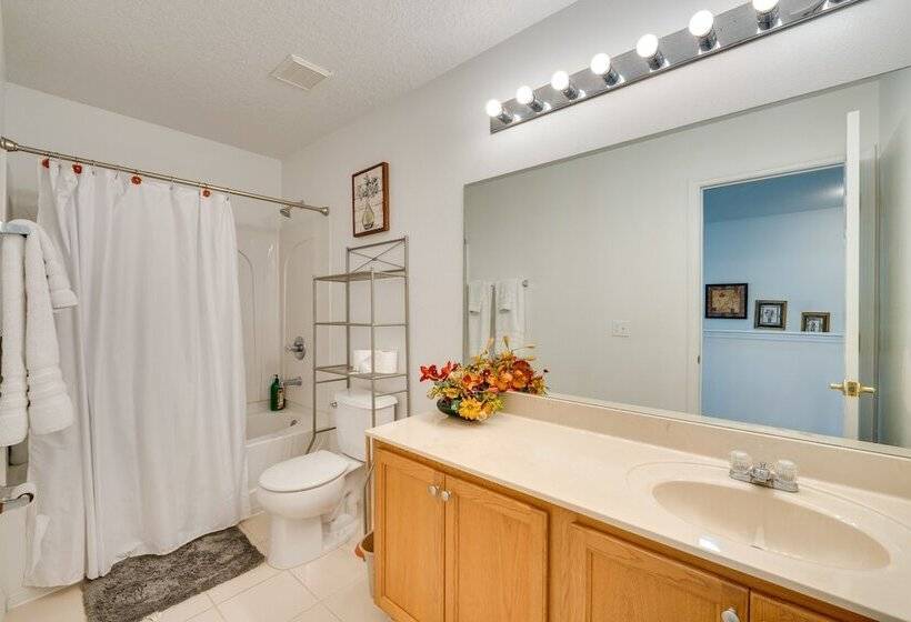 Spacious Kissimmee Villa W/ Private Pool & Hot Tub