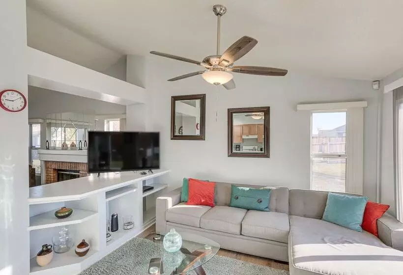 Victorville Home W/ Fenced Backyard + Patio!