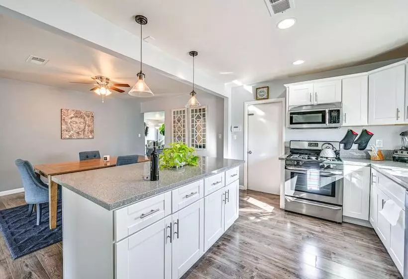 Walkable Chula Vista Home W/ Covered Patio