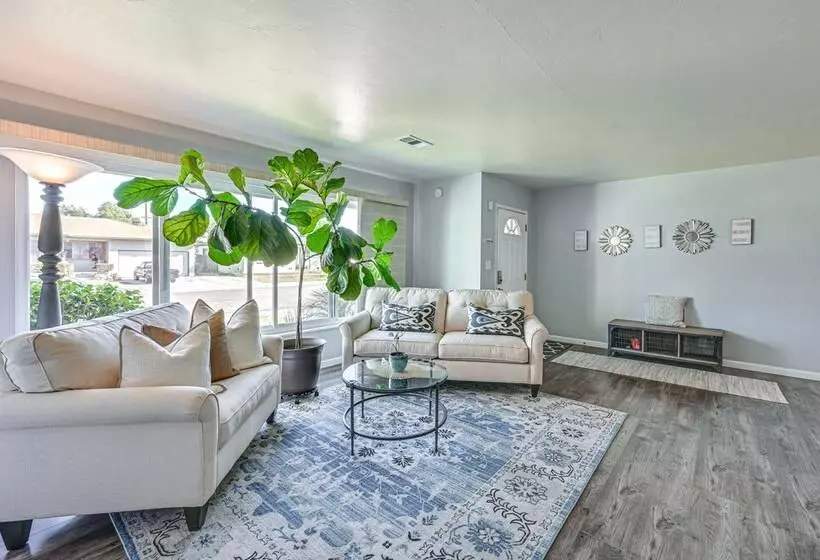 Walkable Chula Vista Home W/ Covered Patio