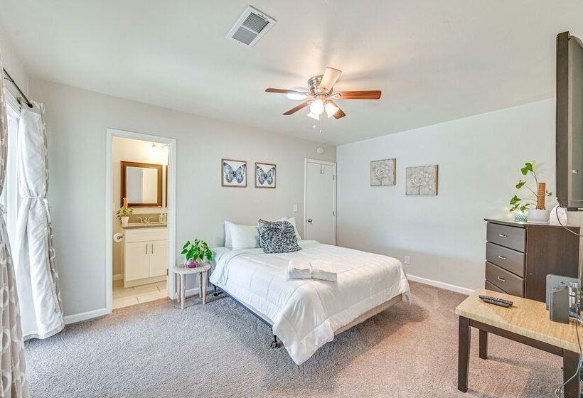 Walkable Chula Vista Home W/ Covered Patio