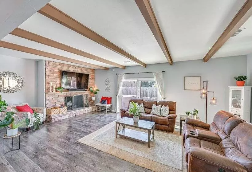 Walkable Chula Vista Home W/ Covered Patio