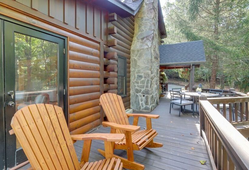 Blue Ridge Cabin W/ Hot Tub & Private Lake!