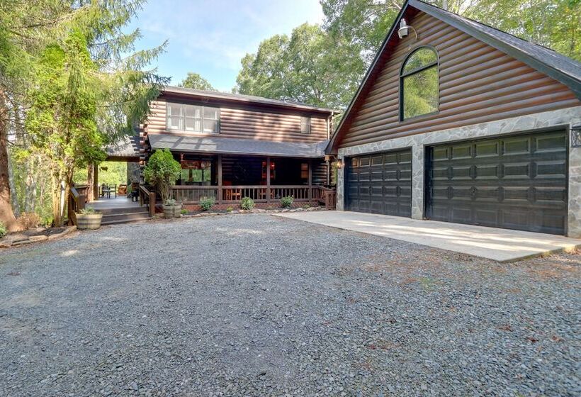Blue Ridge Cabin W/ Hot Tub & Private Lake!