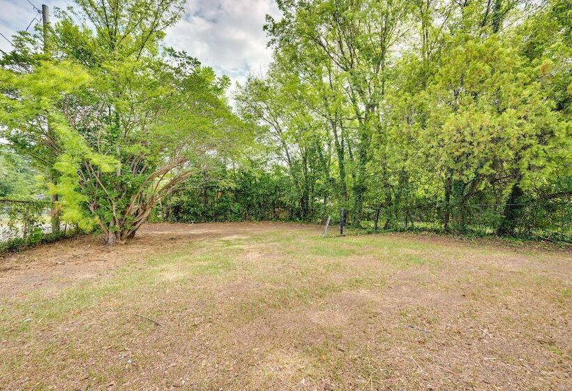 Bright Macon Home W/ Wraparound Deck!