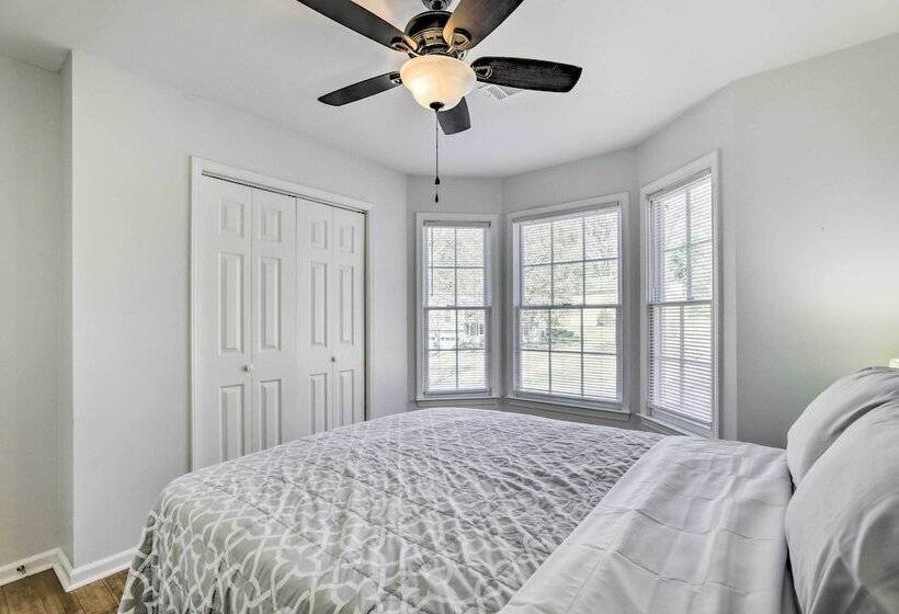 Bright Sugar Hills Home ~ 5 Mi To Lake Lanier