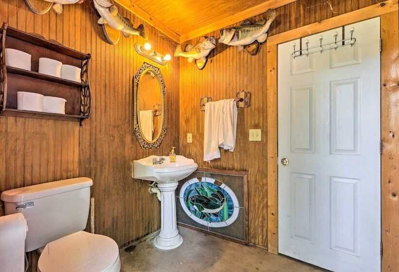 Buckhead Cabin W/ Fireplaces & Private Pool!